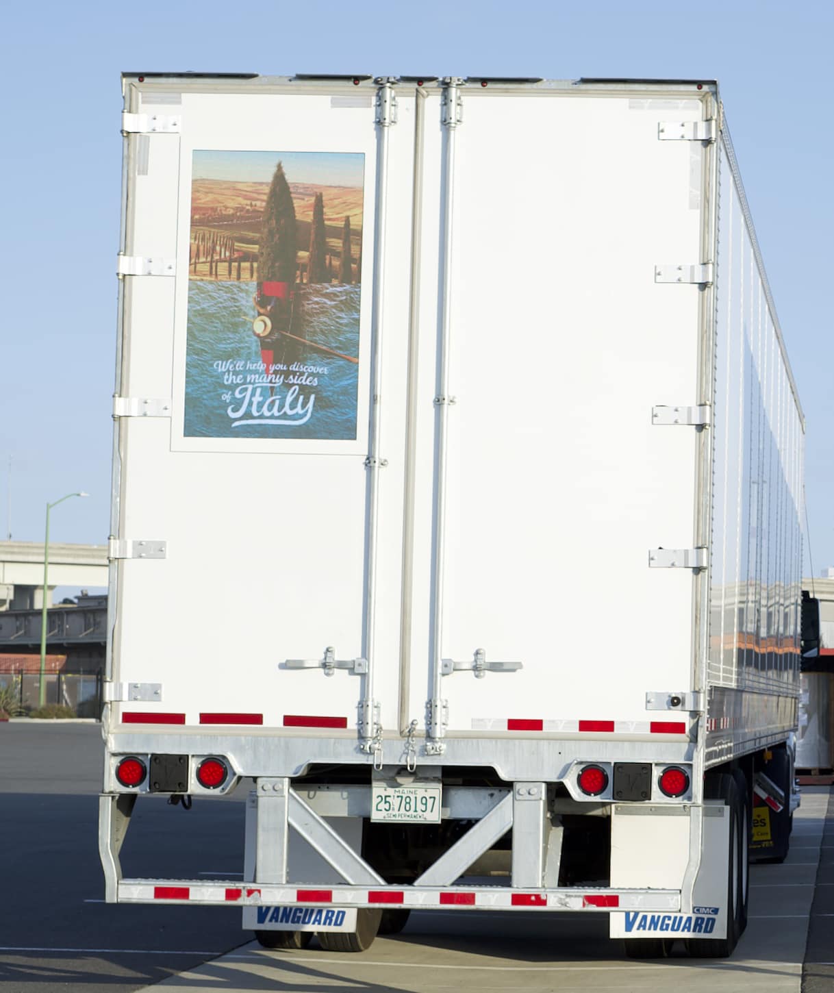 advertise on semi trailers